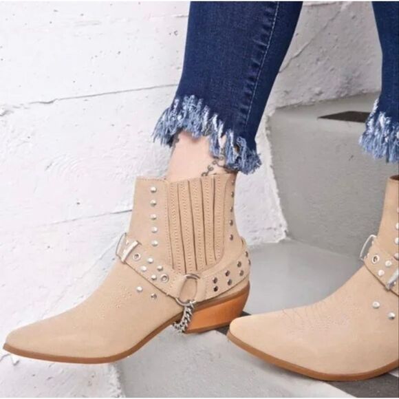 YRU Studded Silver Chain Beige Tan Bootie Boots Size 7 - Picture 1 of 8